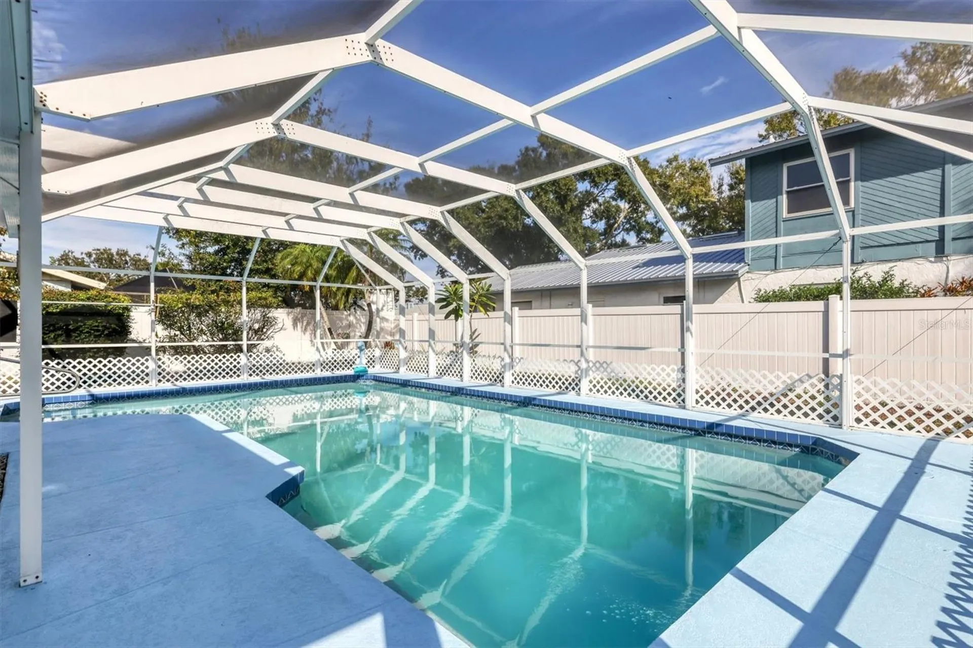 2105 39th Street W Bradenton FL 34205