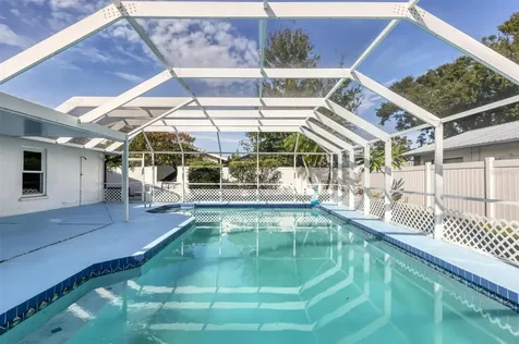 2105 39th Street W Bradenton FL 34205