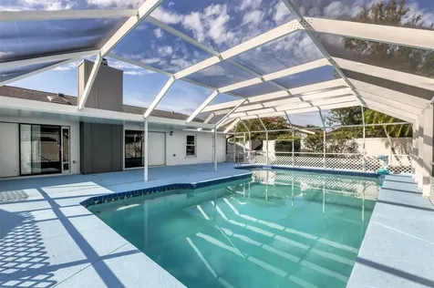 2105 39th Street W Bradenton FL 34205