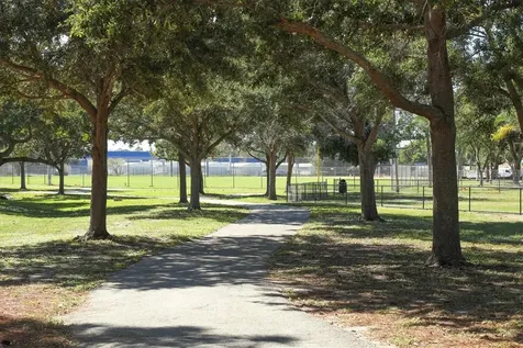 2105 39th Street W Bradenton FL 34205