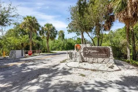2105 39th Street W Bradenton FL 34205