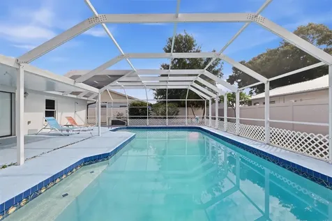2105 39th Street W Bradenton FL 34205