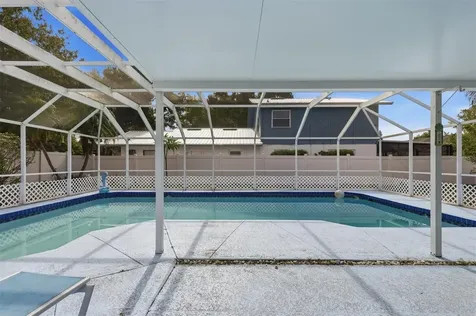 2105 39th Street W Bradenton FL 34205