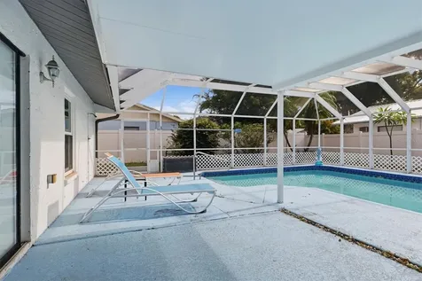 2105 39th Street W Bradenton FL 34205