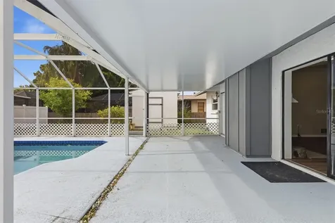 2105 39th Street W Bradenton FL 34205