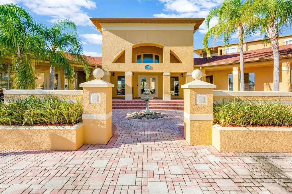 4304 Bayside Village Drive Tampa FL 33615