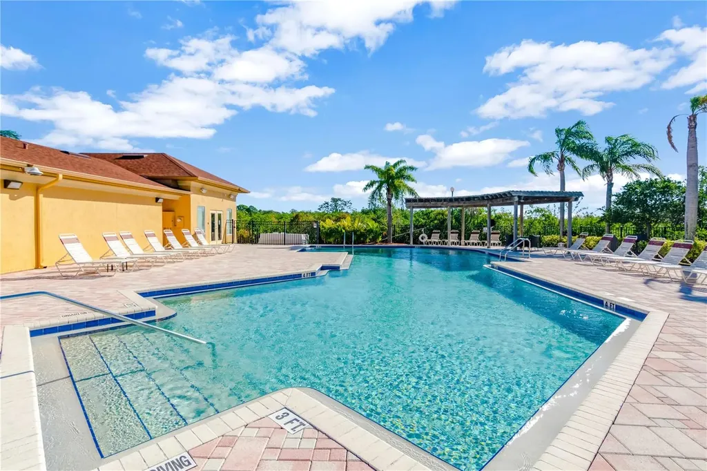 4304 Bayside Village Drive Tampa FL 33615