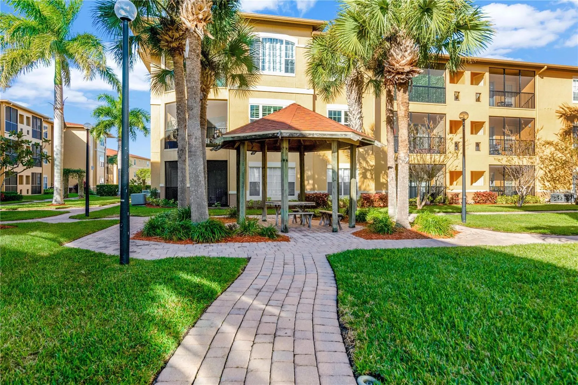 4304 Bayside Village Drive Tampa FL 33615