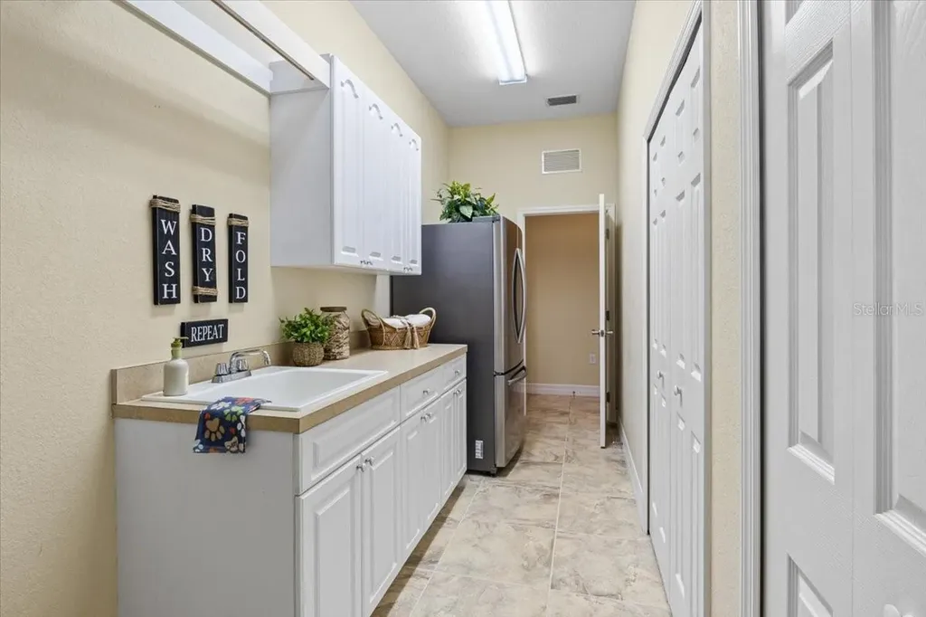 11443 Savannah Lakes Drive Parrish FL 34219