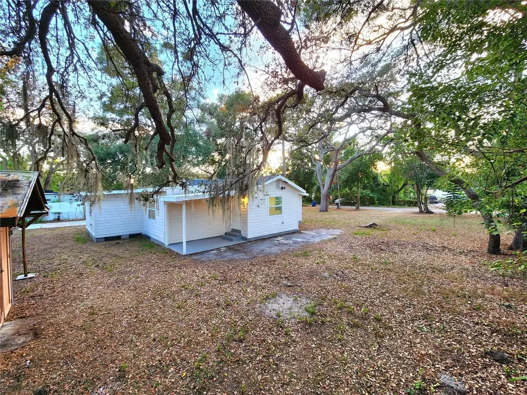 8917 N Highland Avenue Tampa FL 33604
