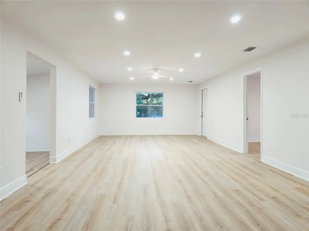 8917 N Highland Avenue Tampa FL 33604