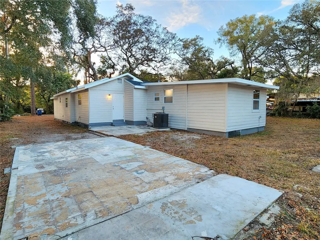 8917 N Highland Avenue Tampa FL 33604
