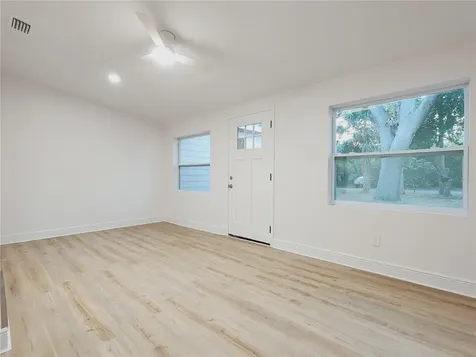 8917 N Highland Avenue Tampa FL 33604