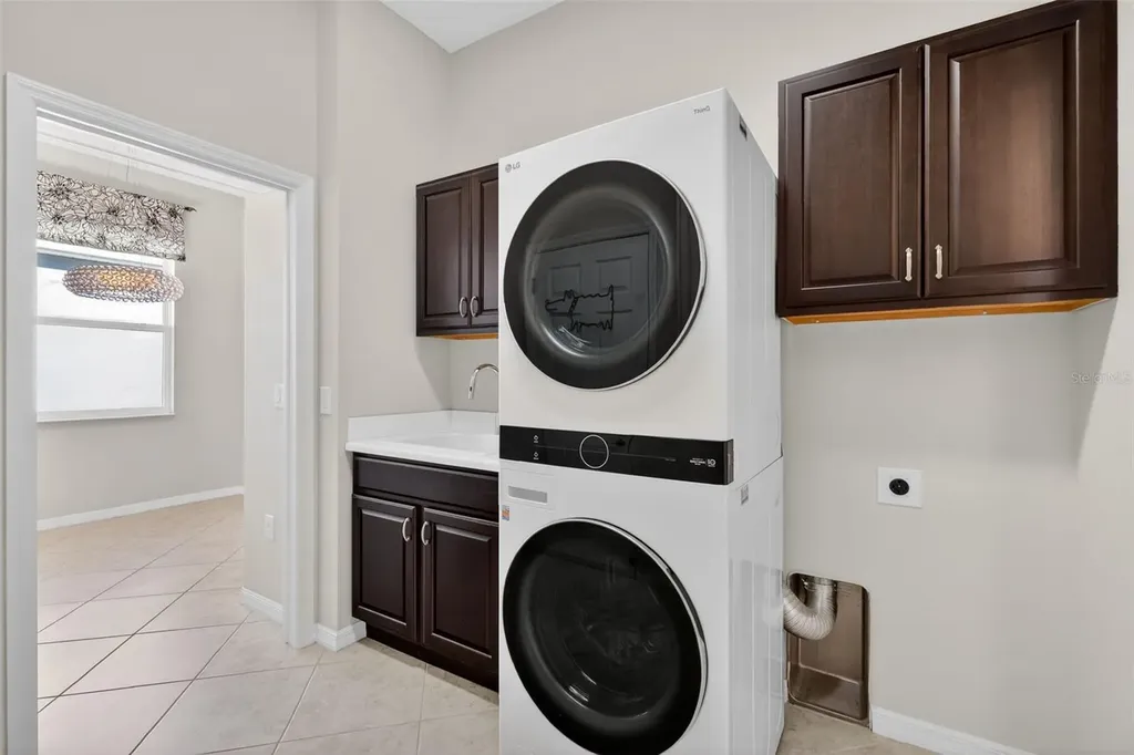 2389 Pawtucket Pass Mount Dora FL 32757
