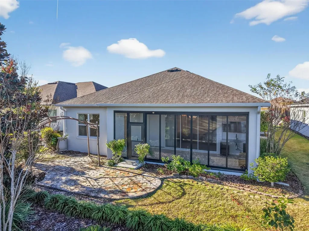 2389 Pawtucket Pass Mount Dora FL 32757