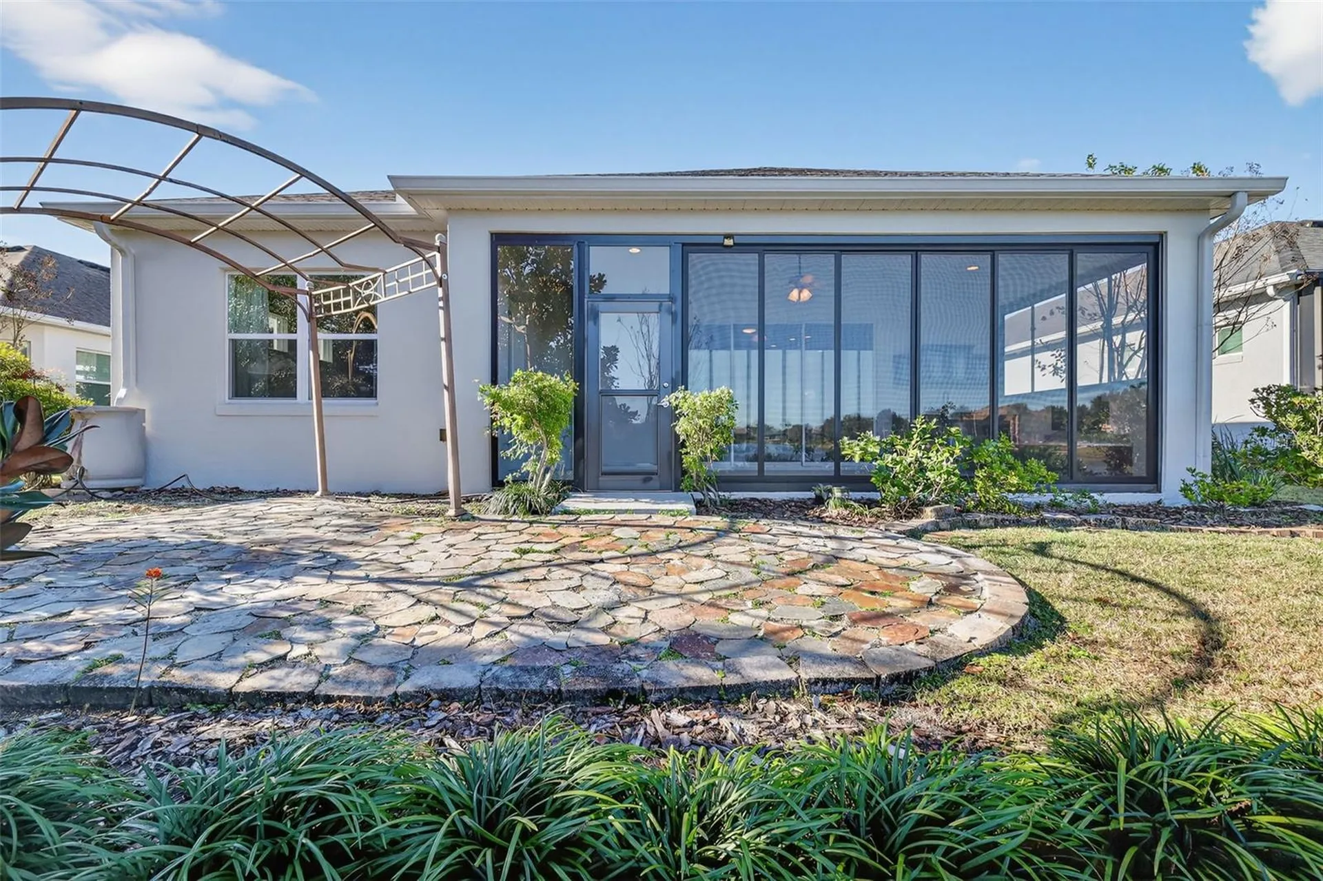 2389 Pawtucket Pass Mount Dora FL 32757