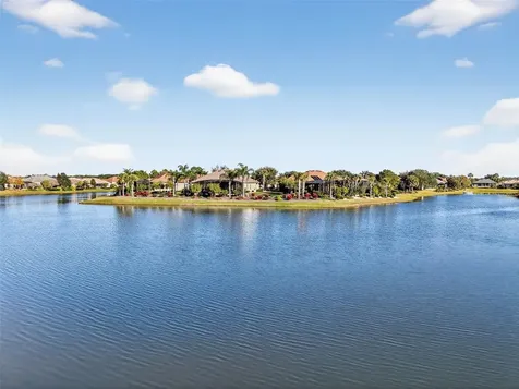 2389 Pawtucket Pass Mount Dora FL 32757
