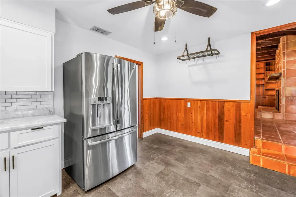 1019 Woodcrest Avenue Clearwater FL 33756
