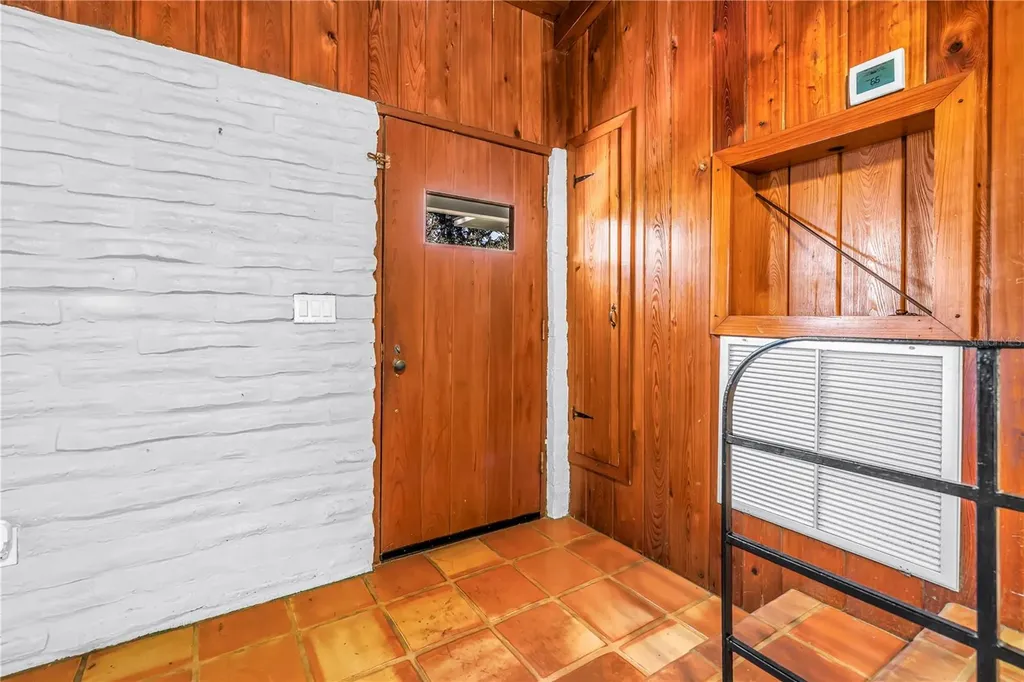 1019 Woodcrest Avenue Clearwater FL 33756
