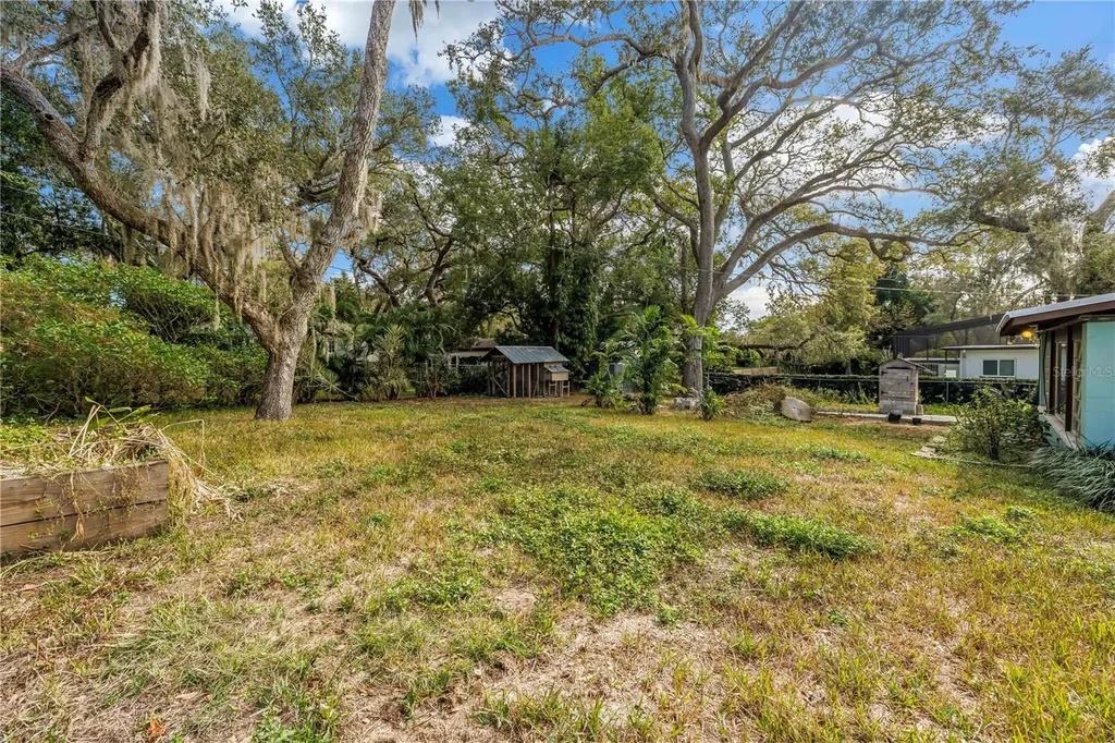 1019 Woodcrest Avenue Clearwater FL 33756