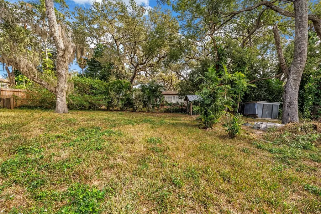 1019 Woodcrest Avenue Clearwater FL 33756