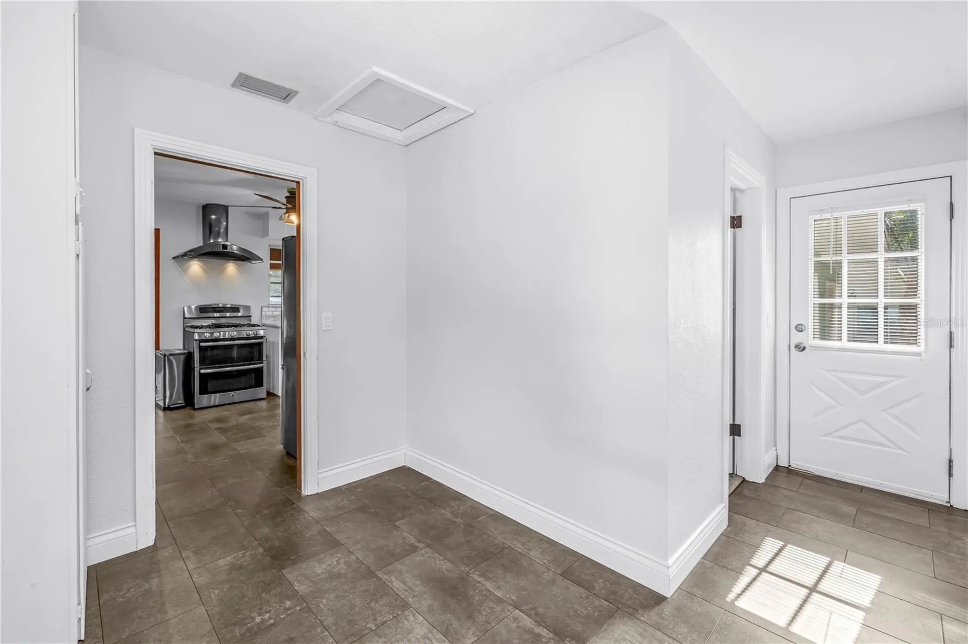 1019 Woodcrest Avenue Clearwater FL 33756