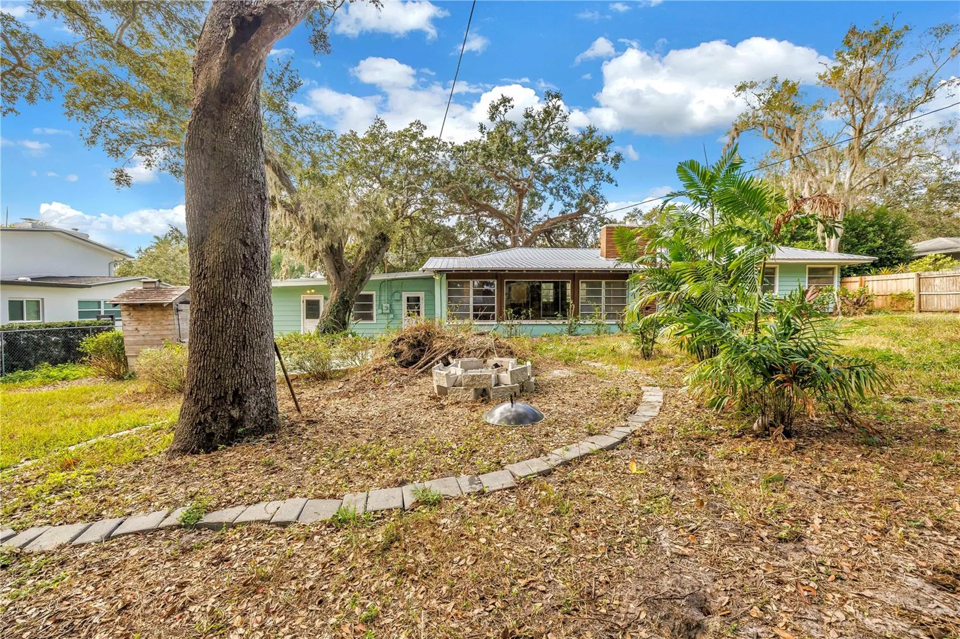 1019 Woodcrest Avenue Clearwater FL 33756