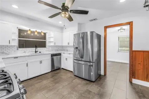 1019 Woodcrest Avenue Clearwater FL 33756