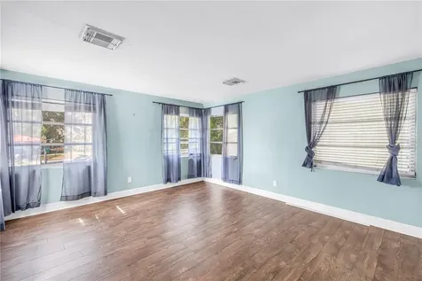 1019 Woodcrest Avenue Clearwater FL 33756