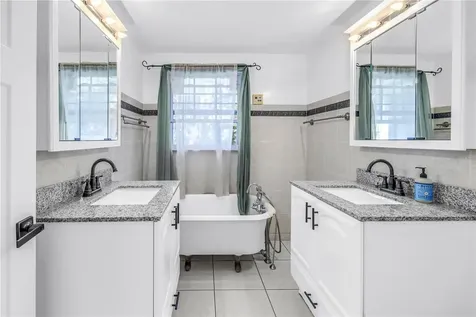 1019 Woodcrest Avenue Clearwater FL 33756