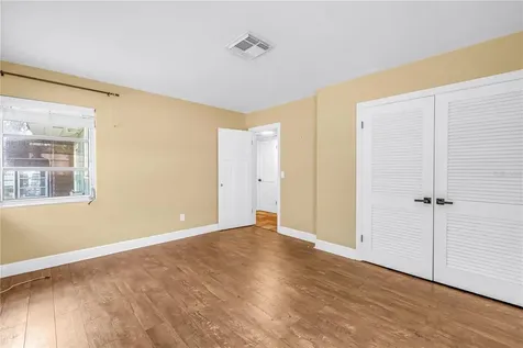 1019 Woodcrest Avenue Clearwater FL 33756