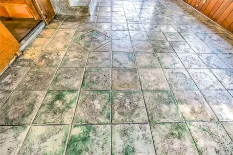 1019 Woodcrest Avenue Clearwater FL 33756