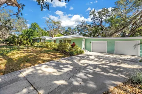 1019 Woodcrest Avenue Clearwater FL 33756