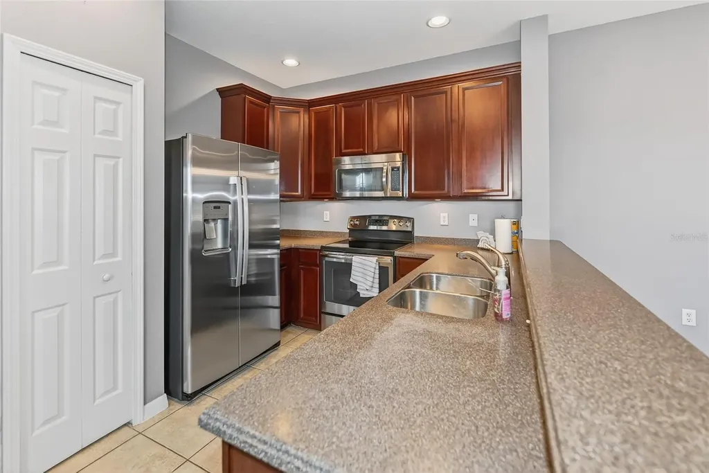 3685 Parkridge Circle Sarasota FL 34243