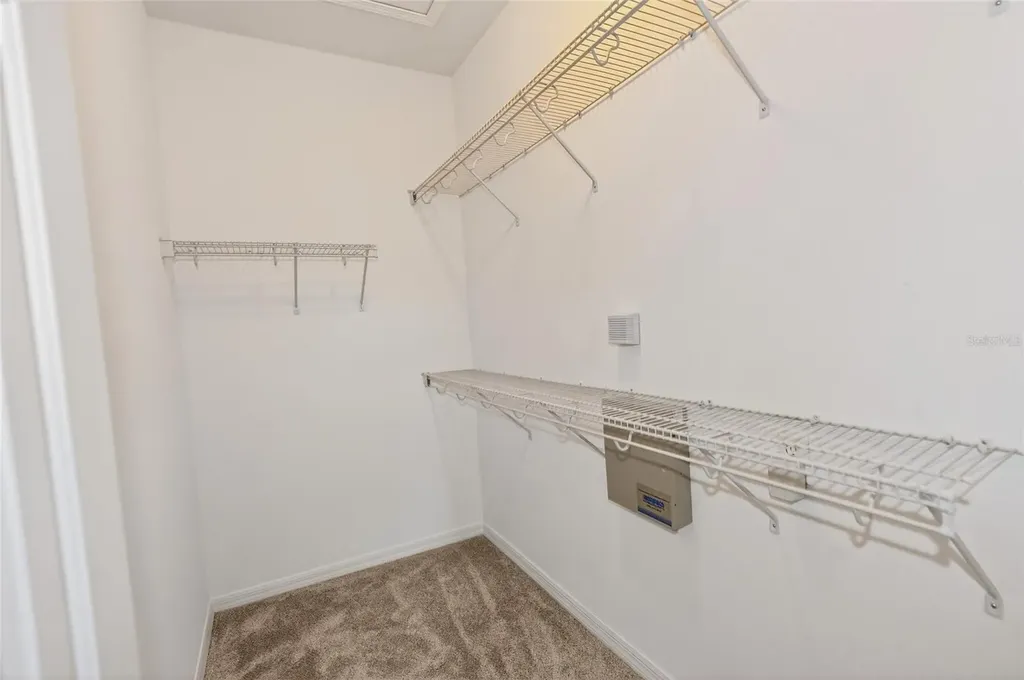 3685 Parkridge Circle Sarasota FL 34243