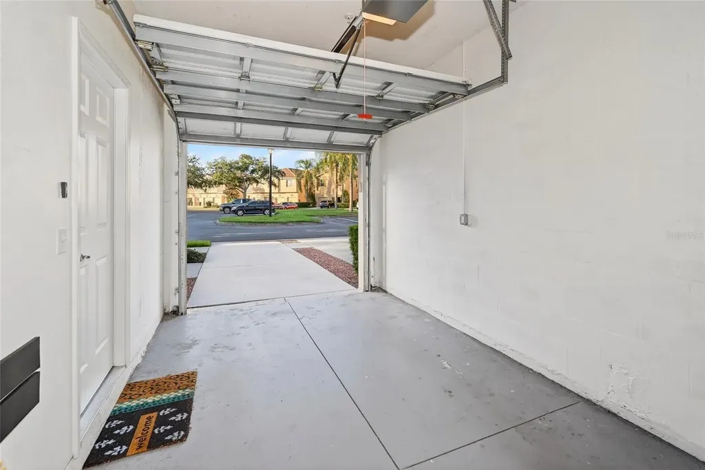 3685 Parkridge Circle Sarasota FL 34243