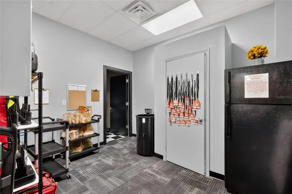 1055 & 1085 Teague Trail Lady Lake FL 32159