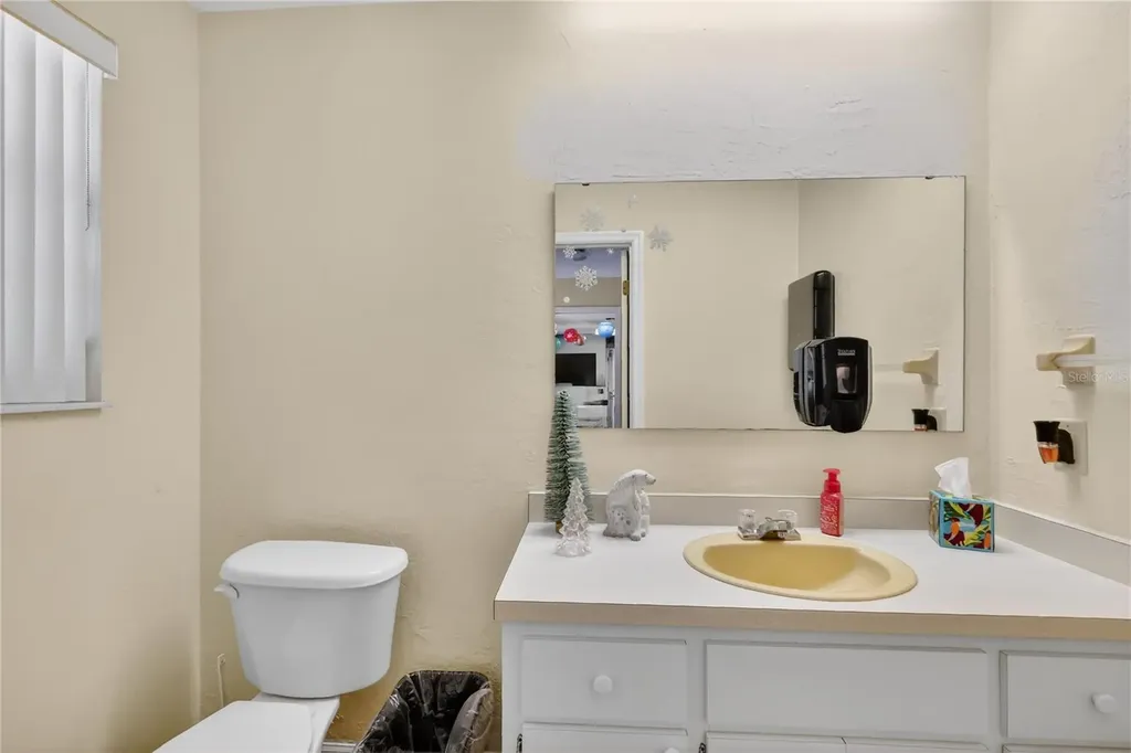 1055 & 1085 Teague Trail Lady Lake FL 32159