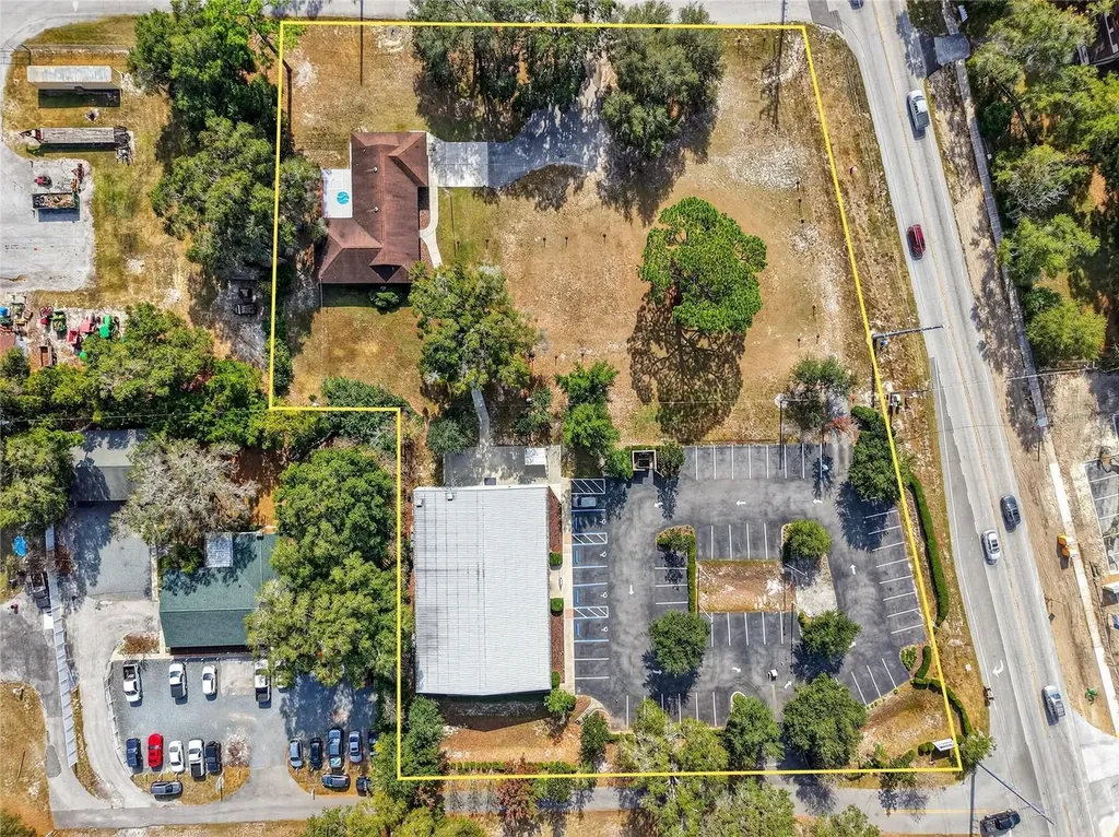 1055 & 1085 Teague Trail Lady Lake FL 32159