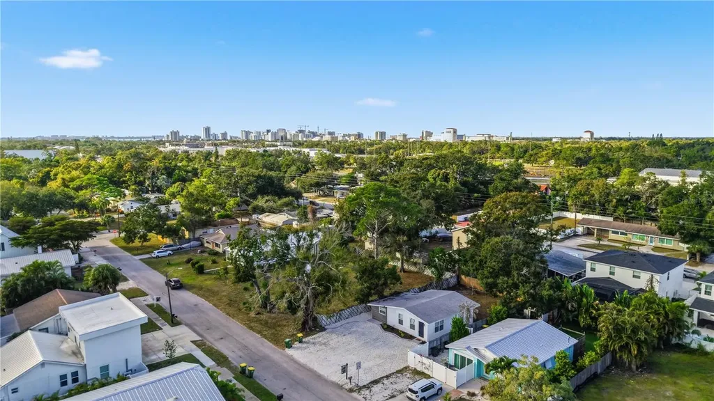 2547 Loma Linda Street Sarasota FL 34239