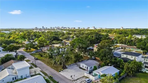 2547 Loma Linda Street Sarasota FL 34239