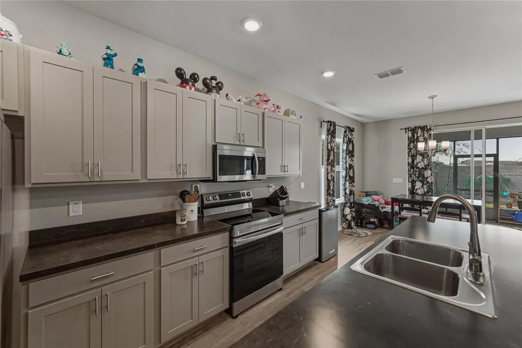 929 Montgomery Lane Polk City FL 33868