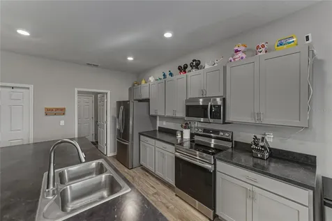929 Montgomery Lane Polk City FL 33868
