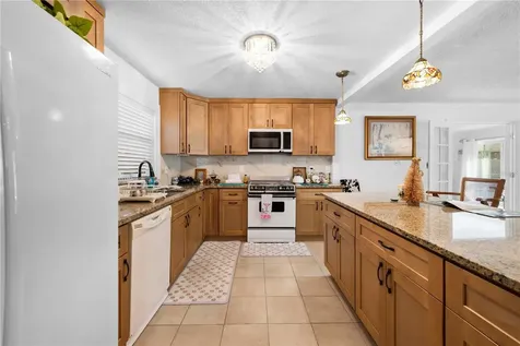5122 Bay Boulevard Port Richey FL 34668