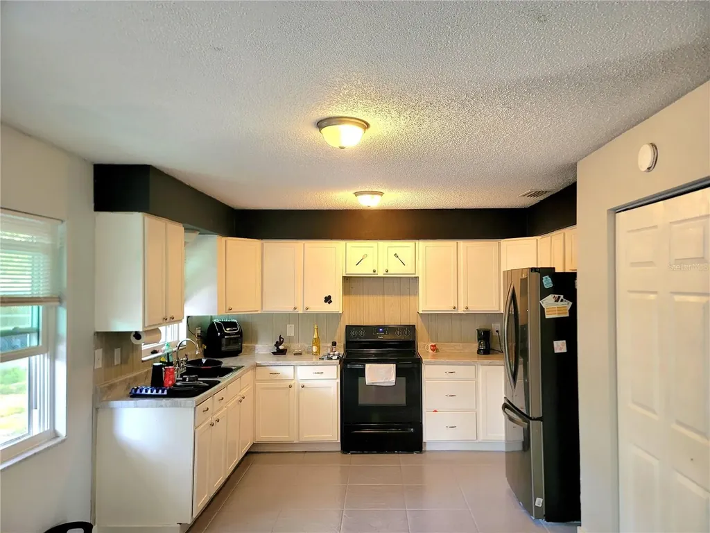 2826 NE 18th Court Ocala FL 34470