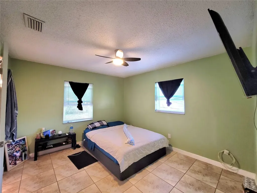 2826 NE 18th Court Ocala FL 34470