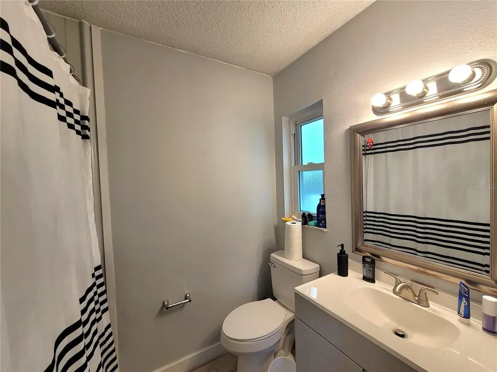 2826 NE 18th Court Ocala FL 34470