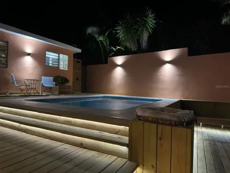 993 Calle 16 Vieques PR 00765