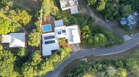 993 Calle 16 Vieques PR 00765