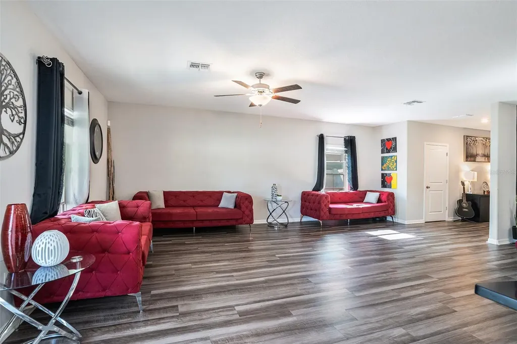 5101 Sable Chime Drive Wimauma FL 33598